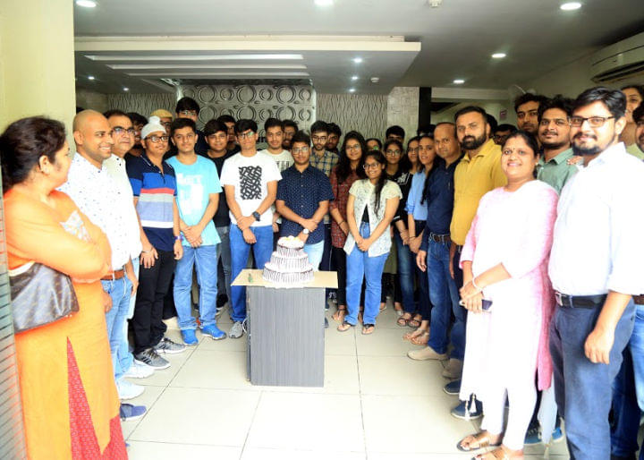 VMC Vidya Mandir Classes: Gallery photo 6